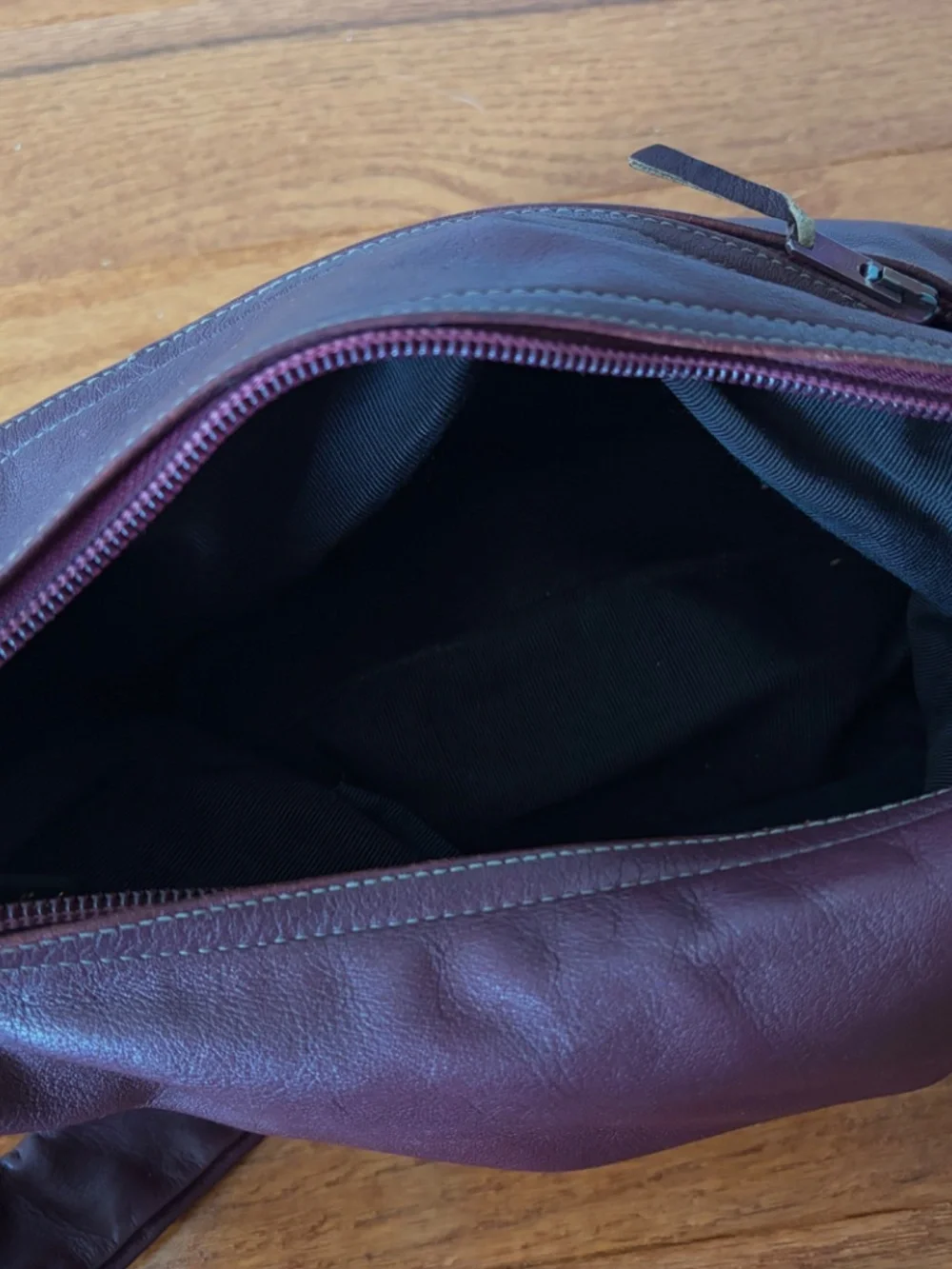 Vintage Palizzio Plum Purple Slouchy Shoulder Bag